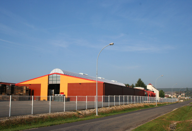 Réhabilitation et extension d'un entrepôt Cheveau SA, Ladoix-Serrigny 2011