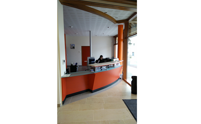 Création d'une banque d'accueil mairie, Chorey-les-Beaune 2015