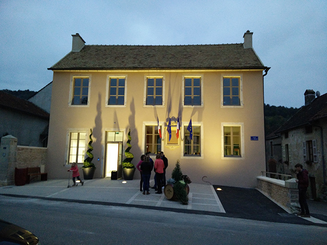 Réhabilitation mairie-parvis et création d'une maison de ville, Nantoux 2016